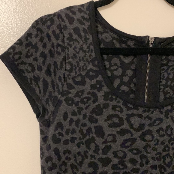 Mac & Jac leopard print, short sleeve, knitted dress, Size M - Picture 4 of 11